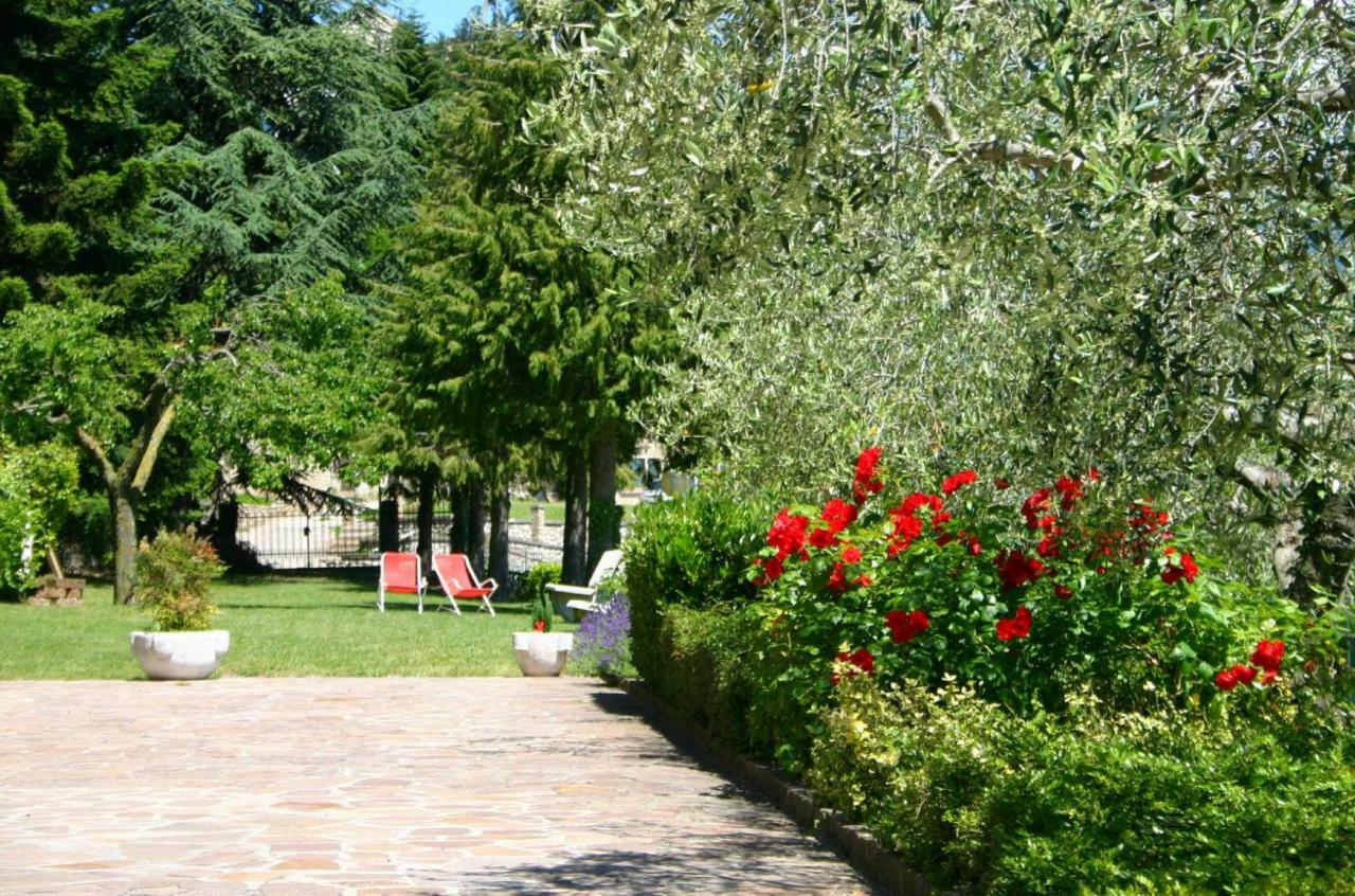 Appartamenti Benaco La Portella By Gardadomusmea Tignale Zewnętrze zdjęcie
